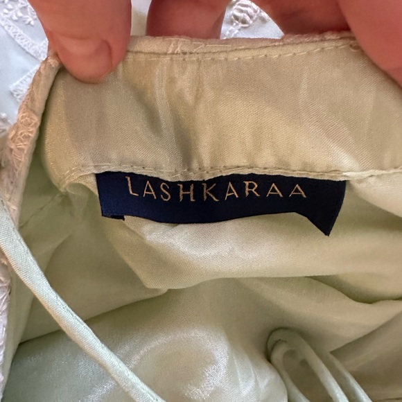 Lashkaraa Light Green Embroidered Suit - Picture 5 of 16